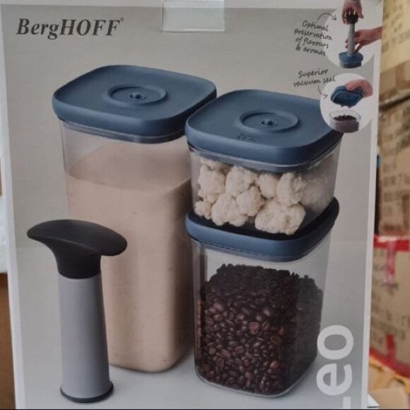 BergHOFF International Leo 4 Piece Vacuum 3 Container Food Storage Set - Picture 4 of 5